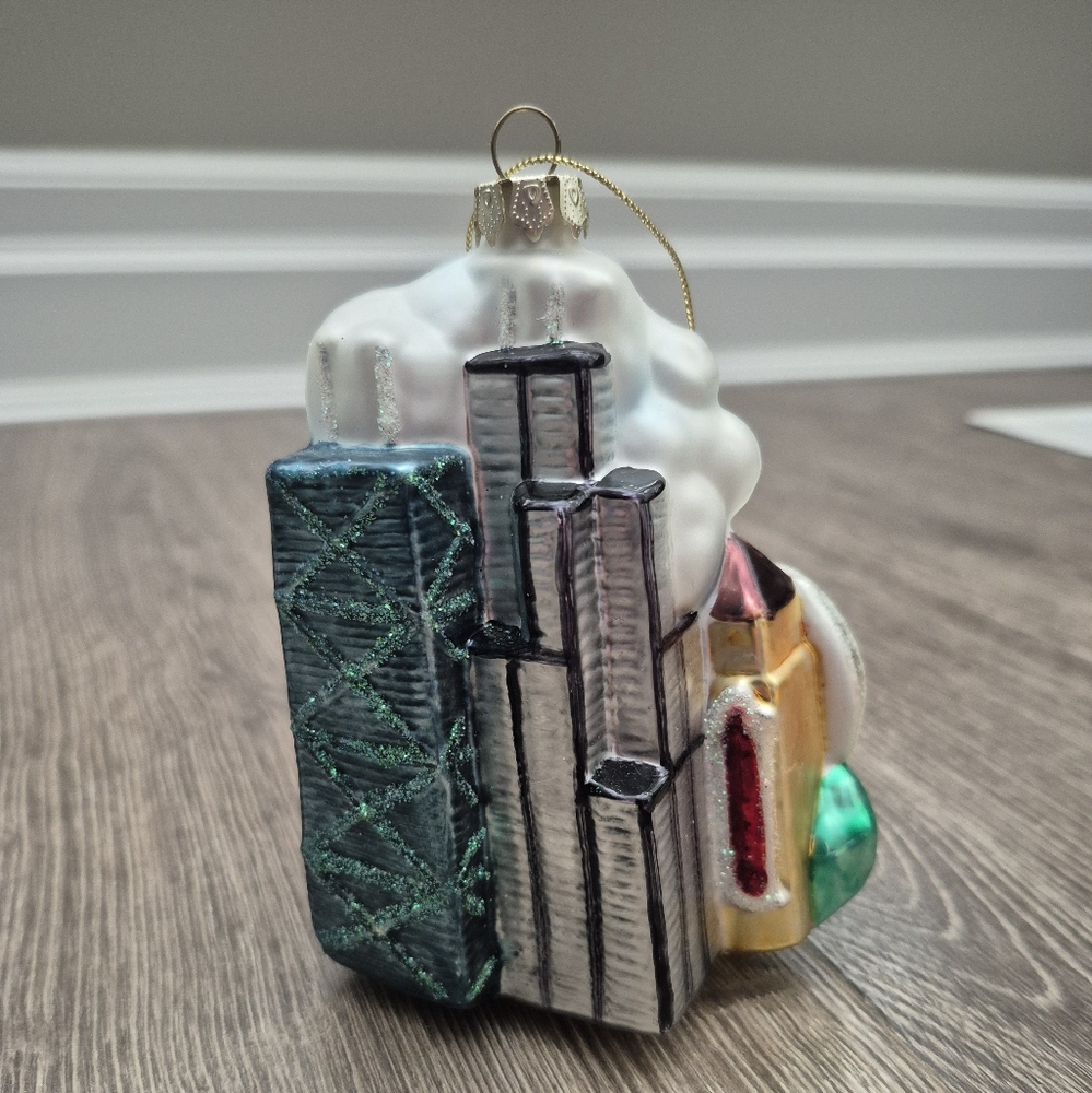 29Tonight, Co. Blown Glass Chicago Christmas Ornament 2009